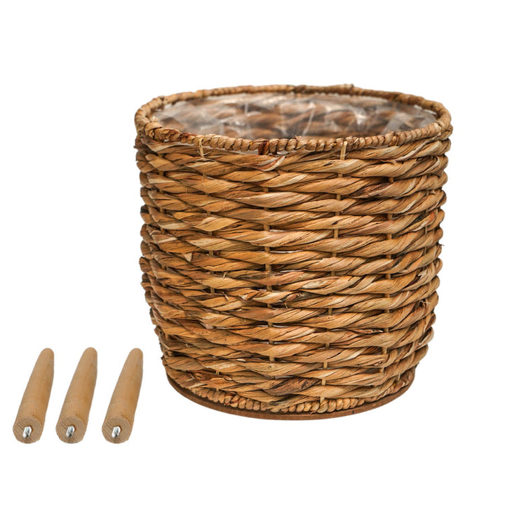 Ivyline Water Hyacinth Lined basket on Legs