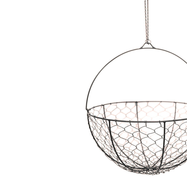 Ivyline Outdoor Hanging Wired Netted Basket