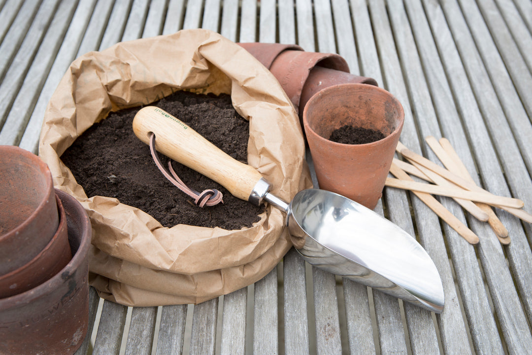 Burgon & Ball RHS Compost Scoop