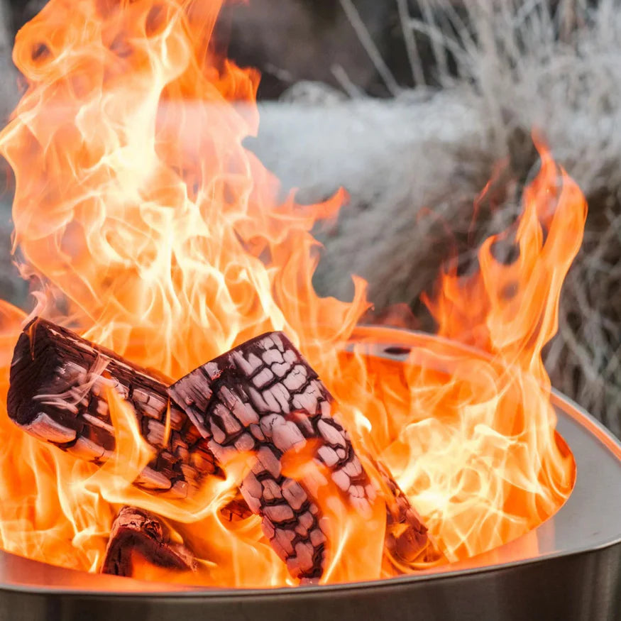 Fire Pit Brasa 50
- close up of burning logs