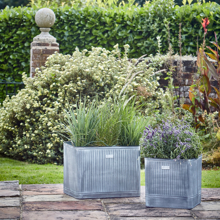 Ivyline Outdoor Hampton Square Metal Planter