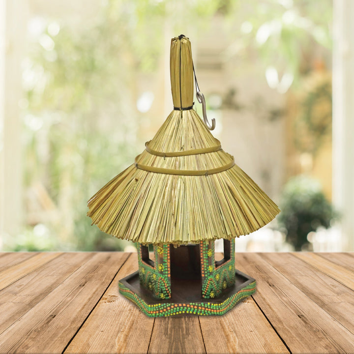 Wildlife World Artisan Hexagonal Thatched Bird Table