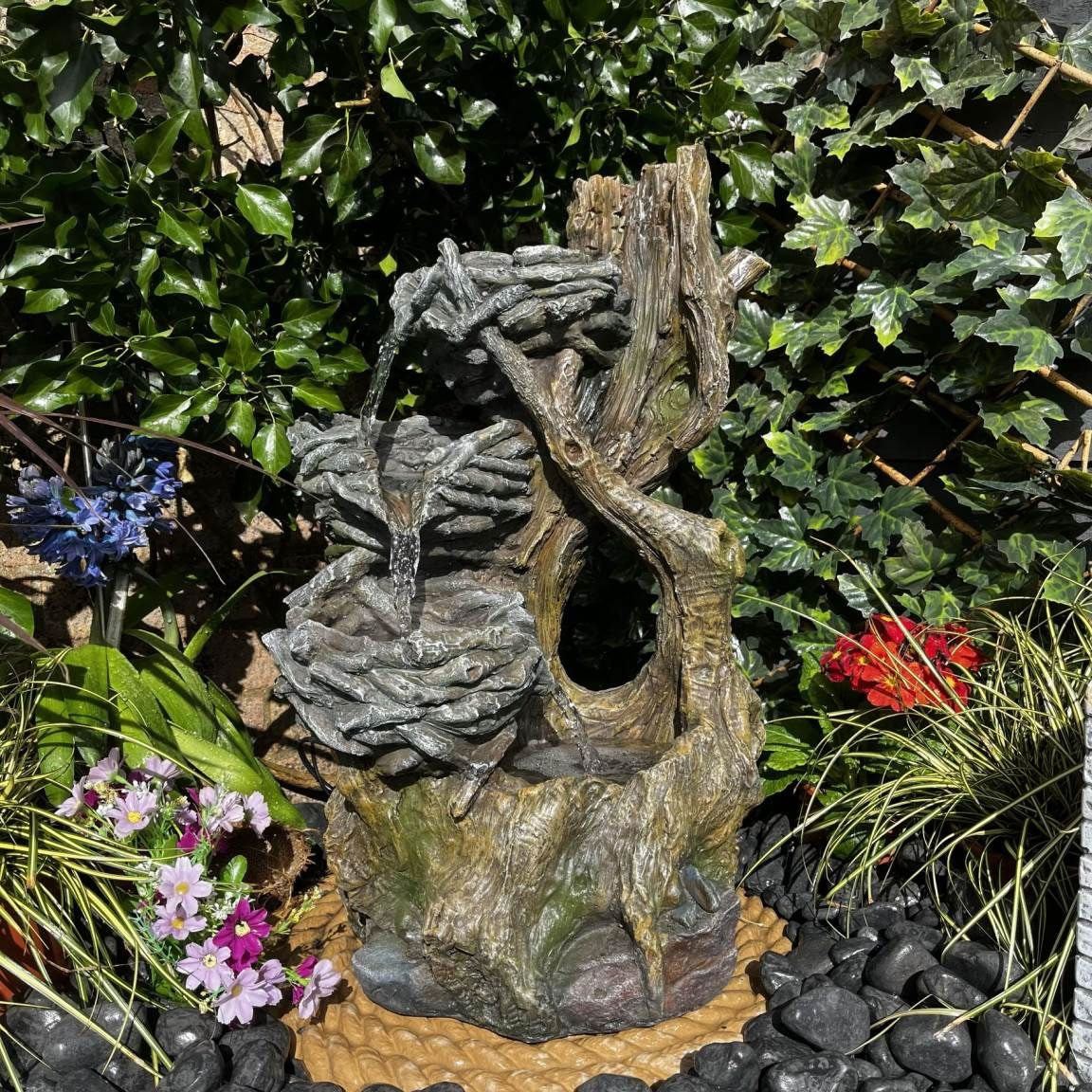 Tranquility Bird Nest Water Feature – Garden Wildlife